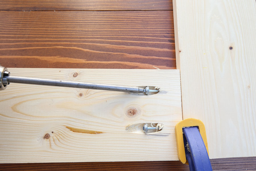 Join two pieces of wood together with Kreg Screws