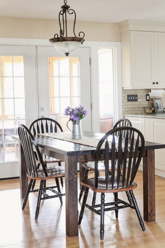 Farmhouse table DIY with removable legs