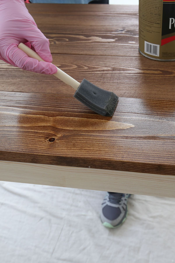 How to Clean Wood Stain From Brushes