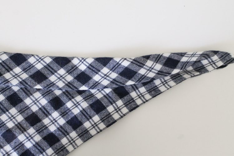 No Sew Flannel Dog Bandana - Angela Marie Made