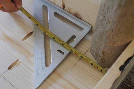 Rustic Tree Branch Desk DIY