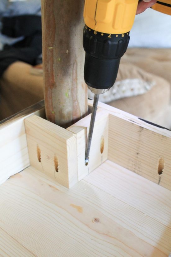 Rustic Tree Branch Desk DIY