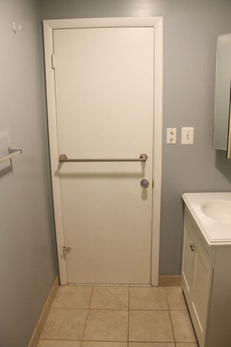 One Room Challenge - Master Bathroom - Before photos