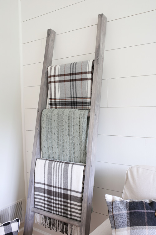 Easy DIY Blanket Ladder