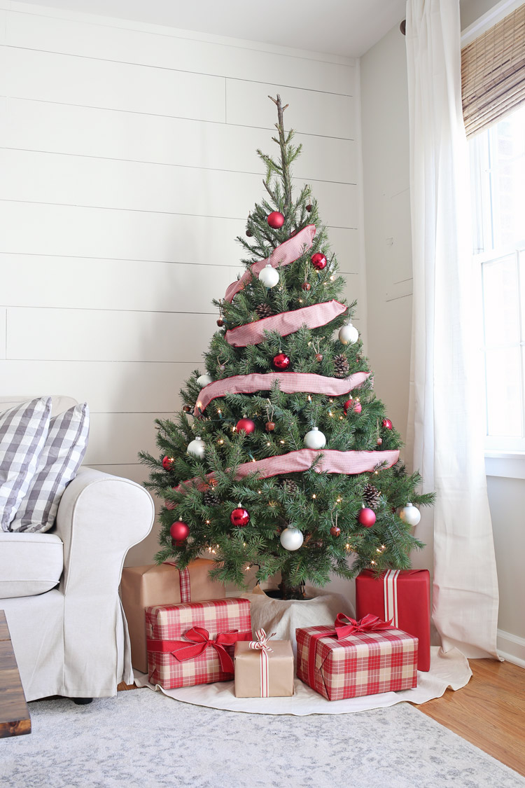 Rustic Red and White Christmas Tree Decor