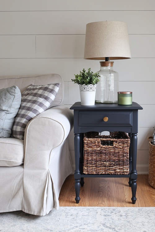 Side Table Makeover with Black Paint