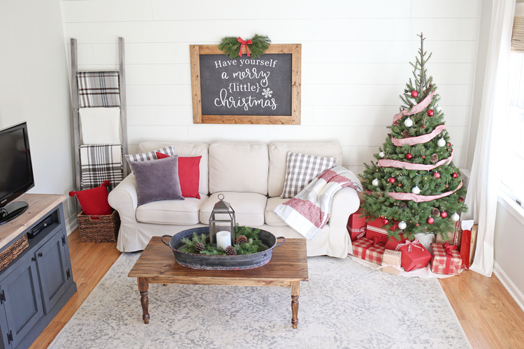Red And White Living Room For Christmas
