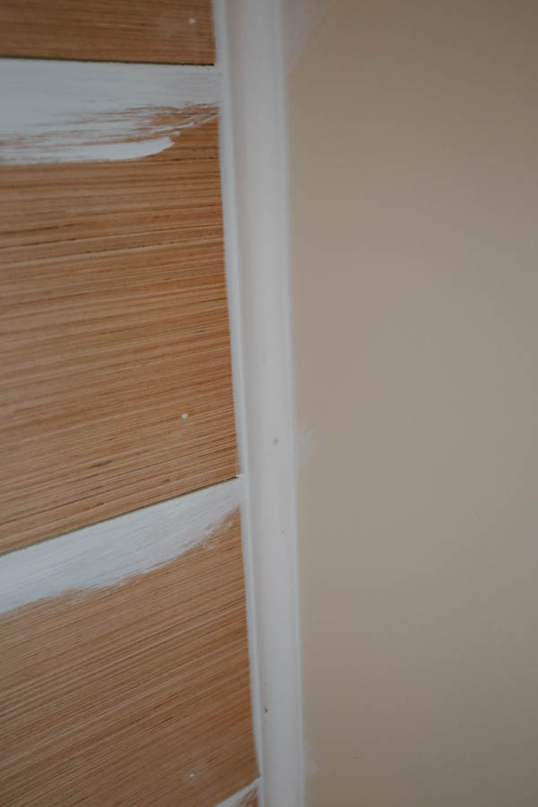 Caulking inside wall edge corner