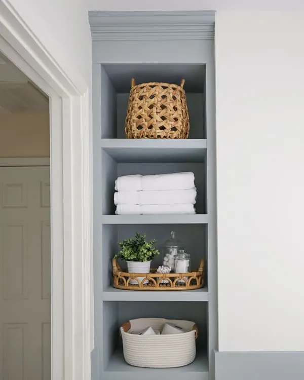 Diy Built In Bathroom Shelves And, Best Way To Paint Wood Shelves In Bathroom