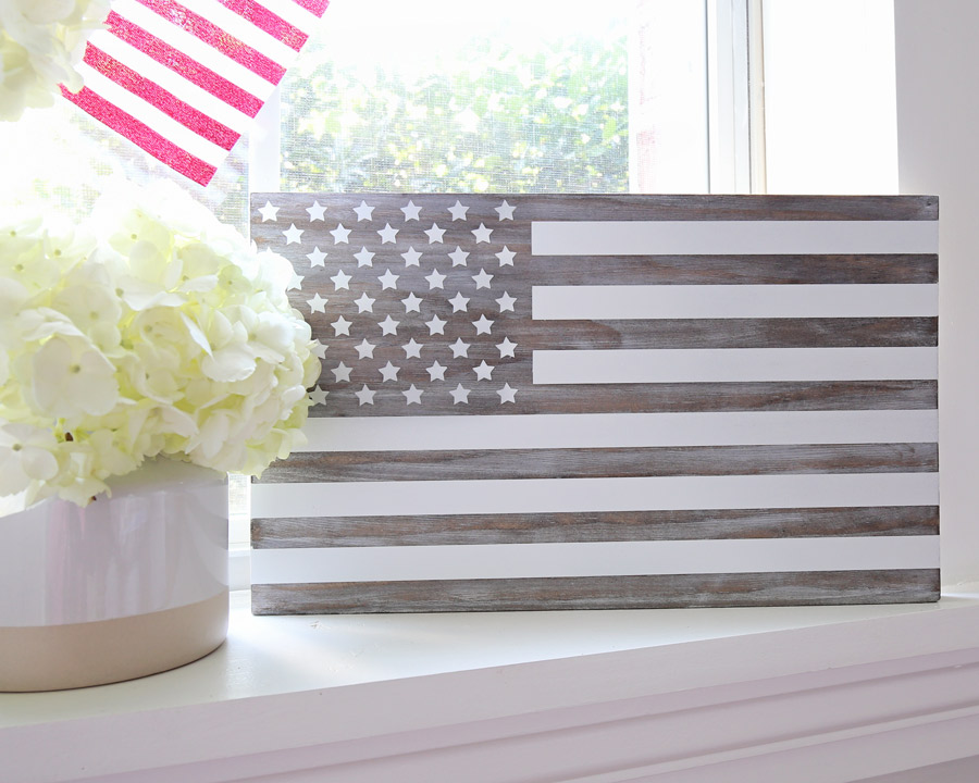 DIY Wooden American Flag Sign