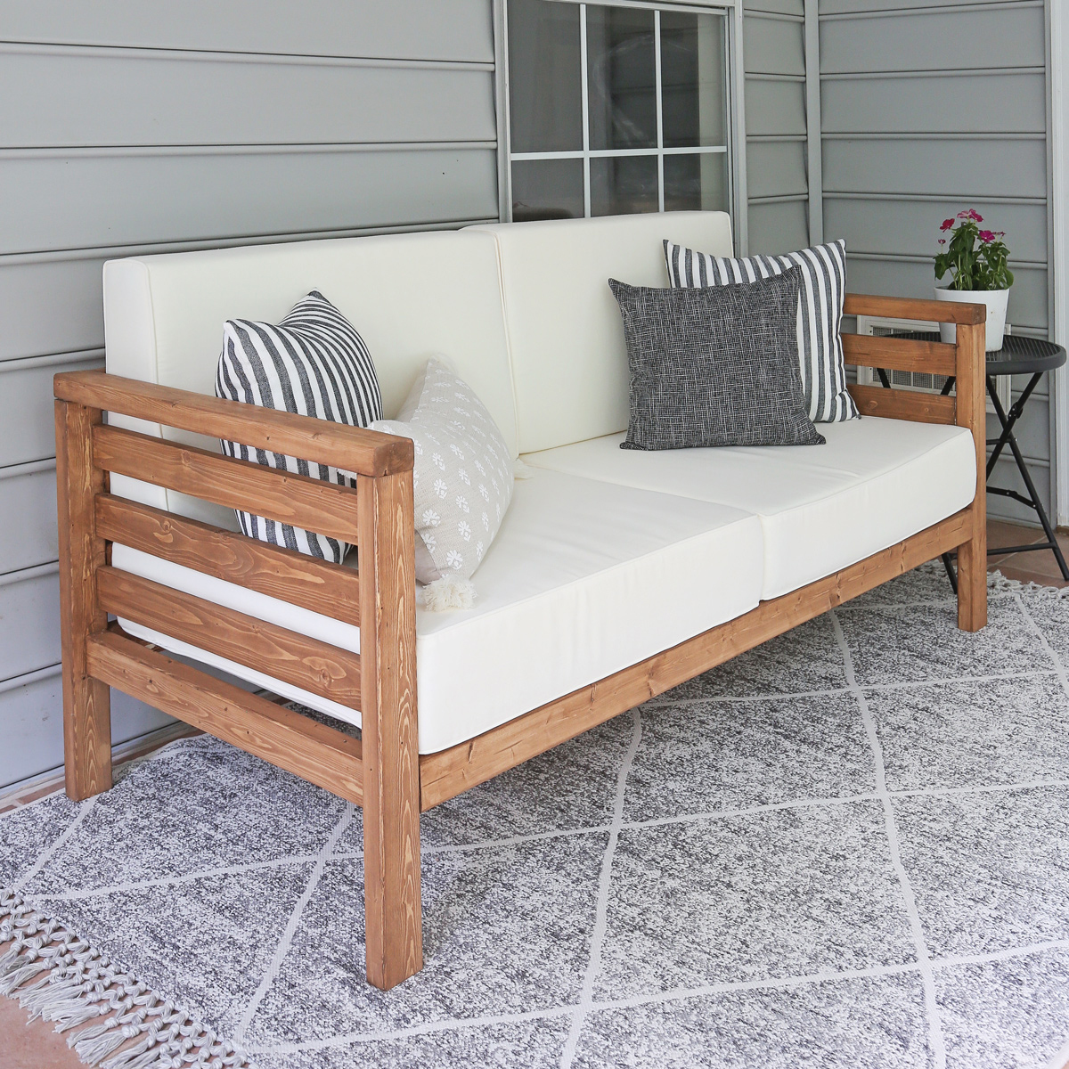Diy Outdoor Couch Angela Marie Made, Free Diy Outdoor Sofa Plans
