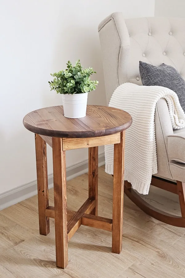 Diy End Table Angela Marie Made, Diy Small Side Table Plans