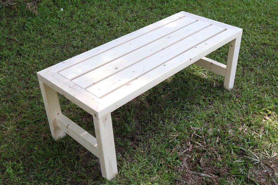 DIY Outdoor Table - Angela Marie Made