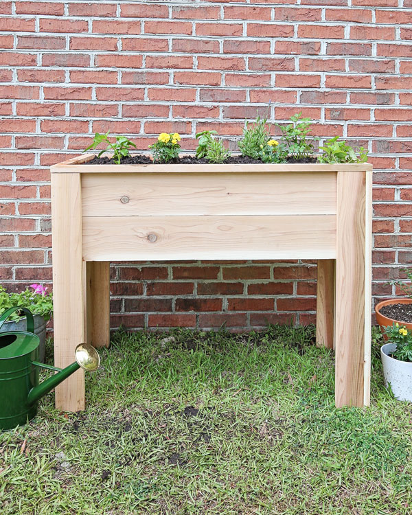 diy cedar raised garden bed