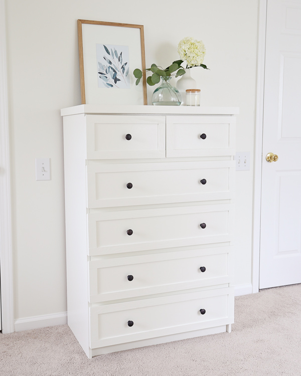 Ikea white on sale dresser cabinet