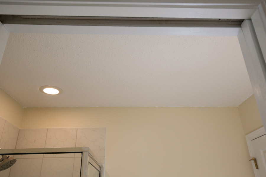 popcorn ceiling before bathroom makeover