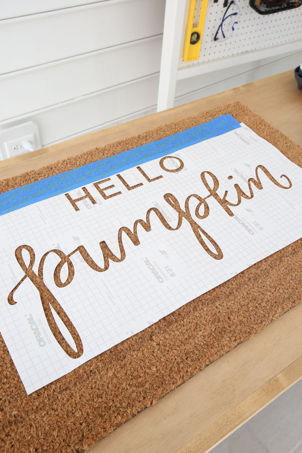 how to make a stencil for a doormat using a Cricut
