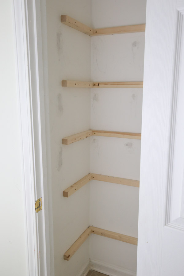 How To Build A Corner Shelf