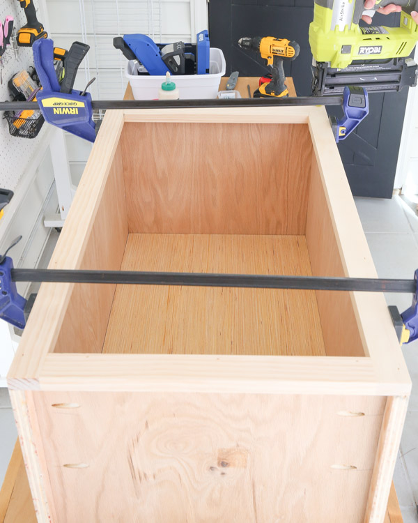 building face frame cabinets with inset doors using clamps