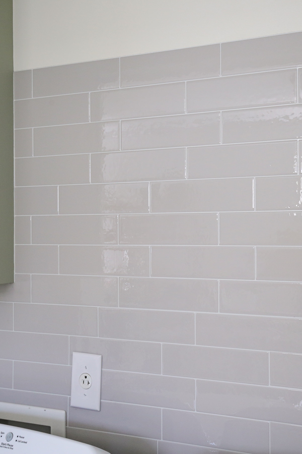 how to install peel and stick tile backsplash on wall