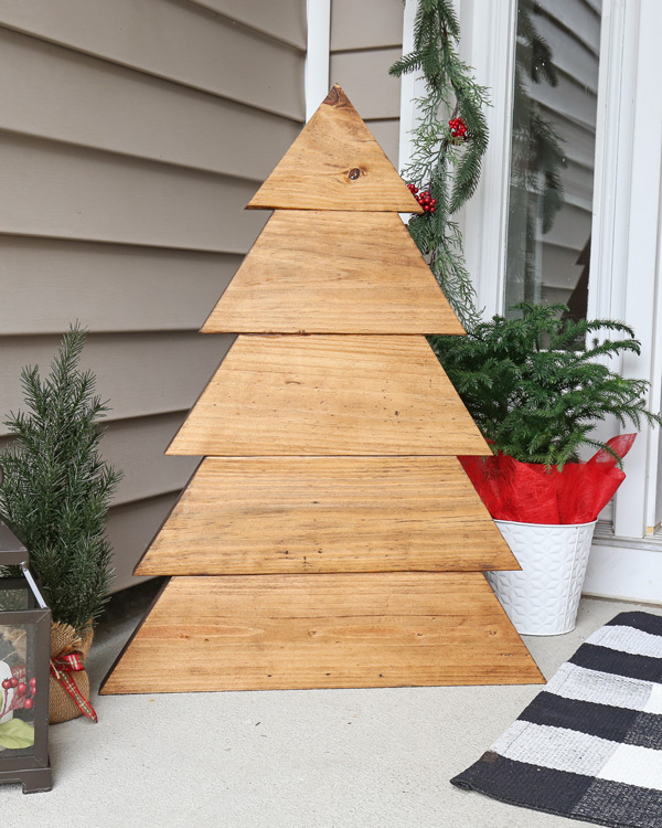opposite side of DIY simple wooden Christmas tree