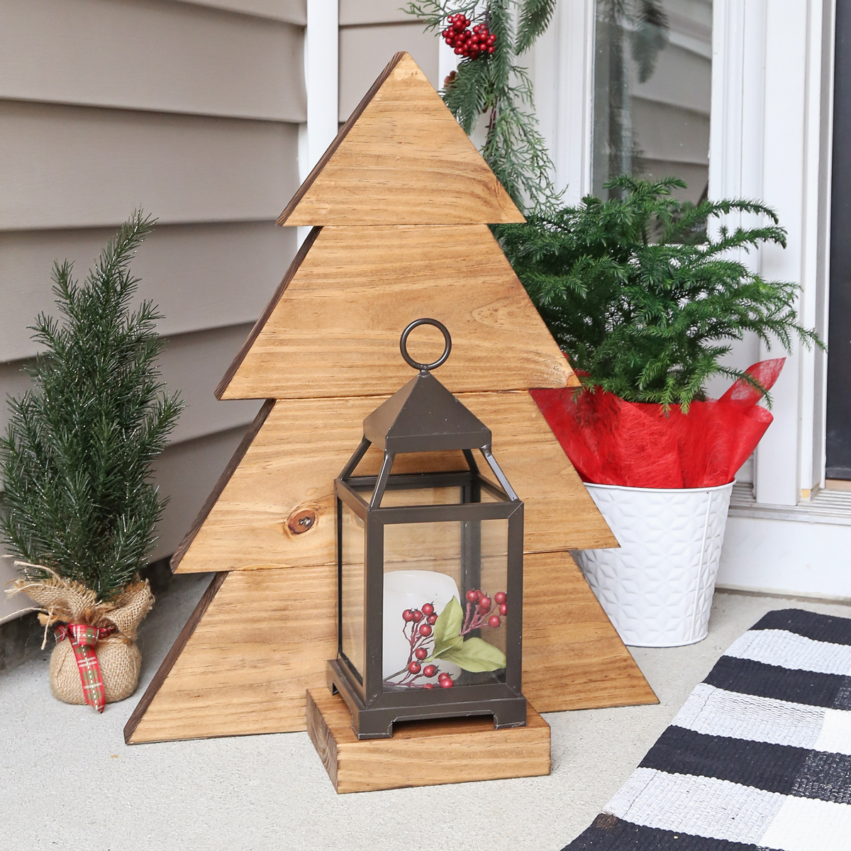 Keep your Christmas tree simple this year with these DIY wooden