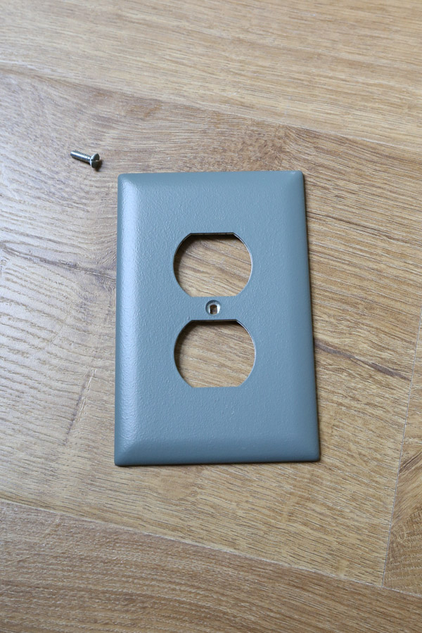wall outlet cover painted same color as accent wall