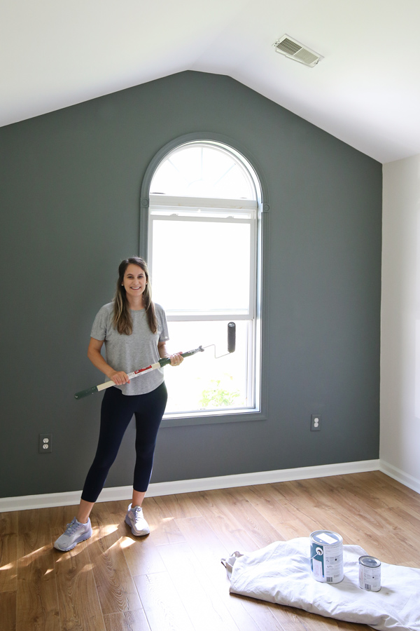 DIYer and DIY painted accent wall