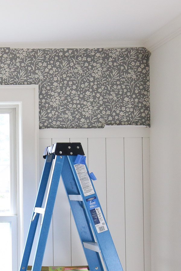 how to install peel and stick wallpaper in a corner
