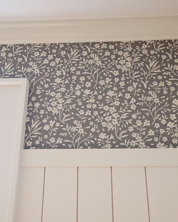 how to install peel and stick wallpaper