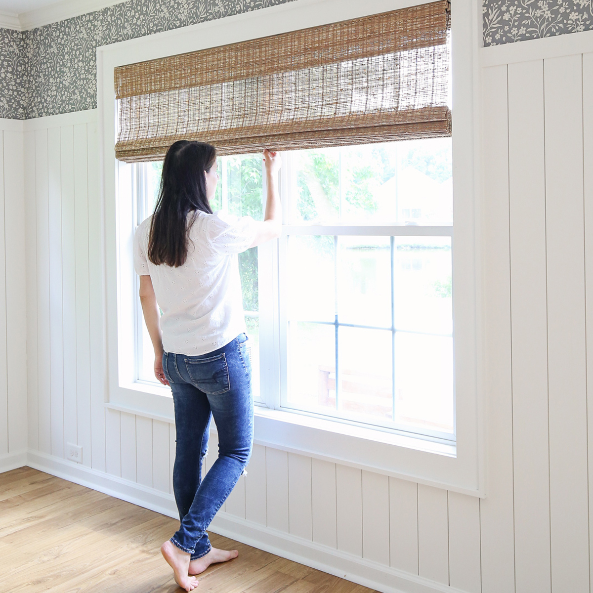 closing bamboo roman shade