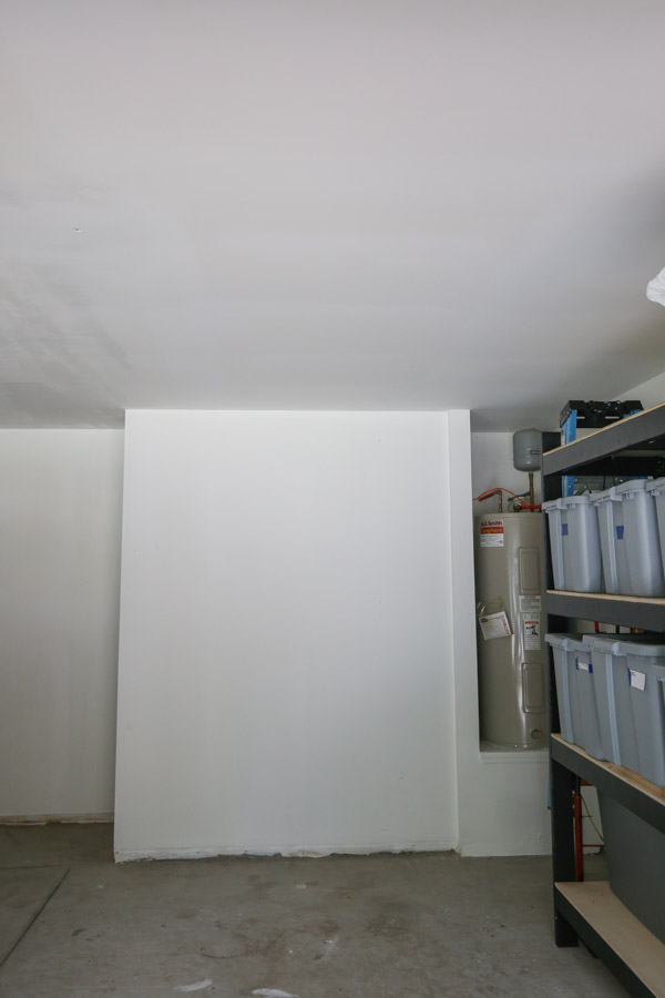 empty garage wall and ceiling