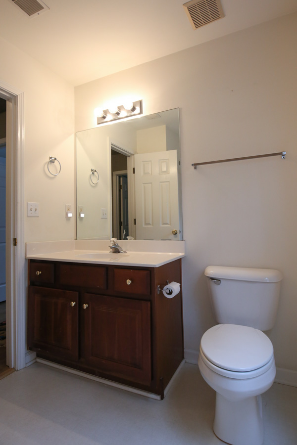 before bathroom makeover
