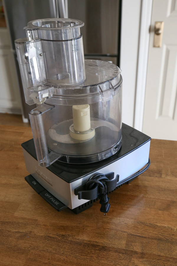 kitchen gadget cord organizer on food processor