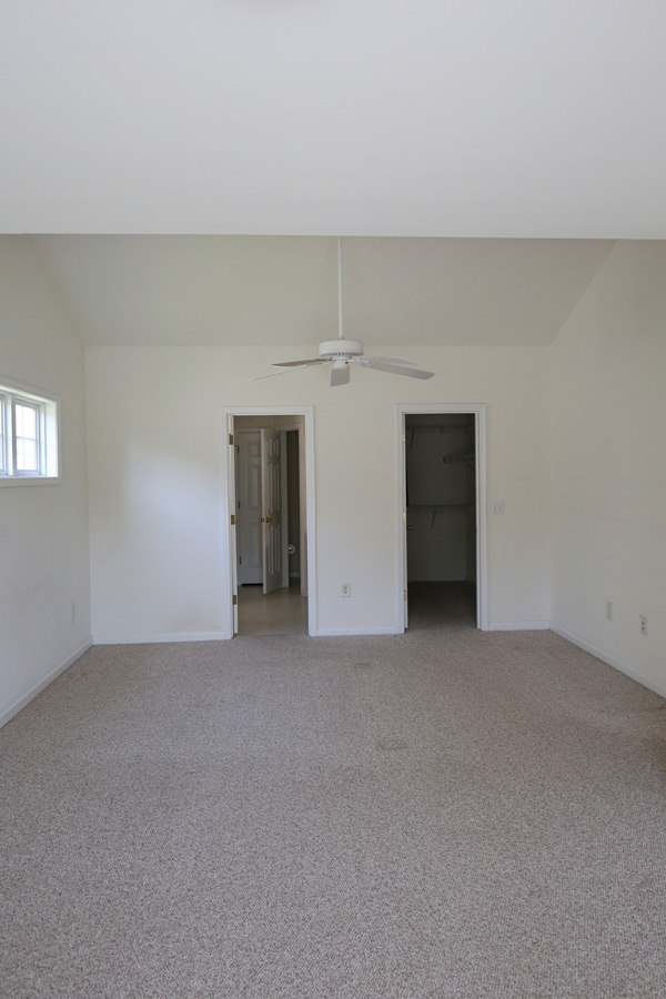 bedroom before makeover