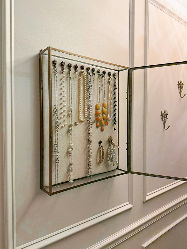 closet organization ideas with function and charm - jewelry glass display box organizer