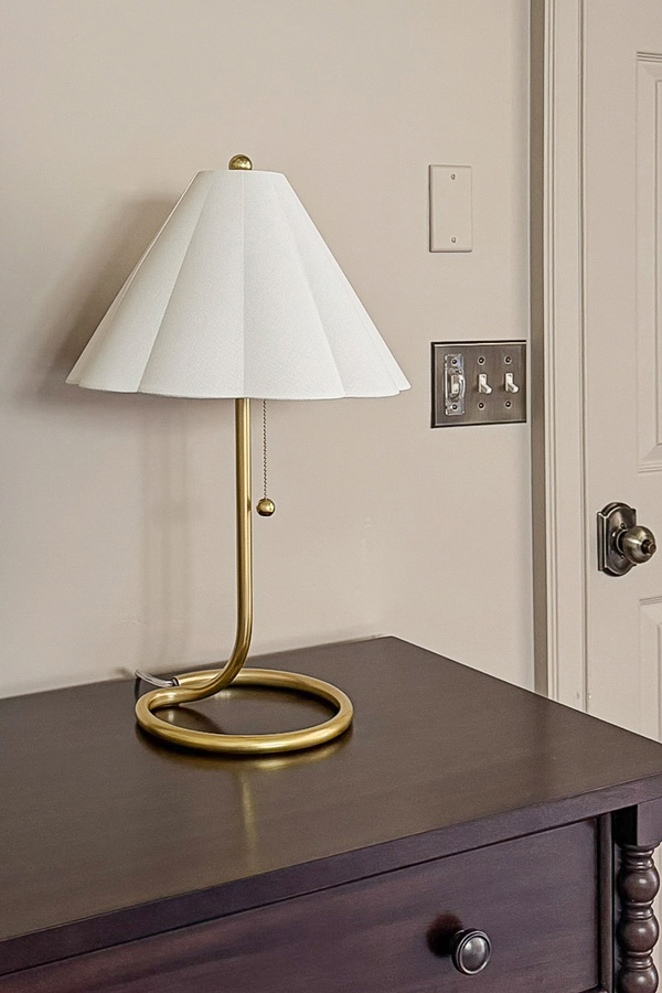 bedroom makeover before and after reveal - scalloped table lamp