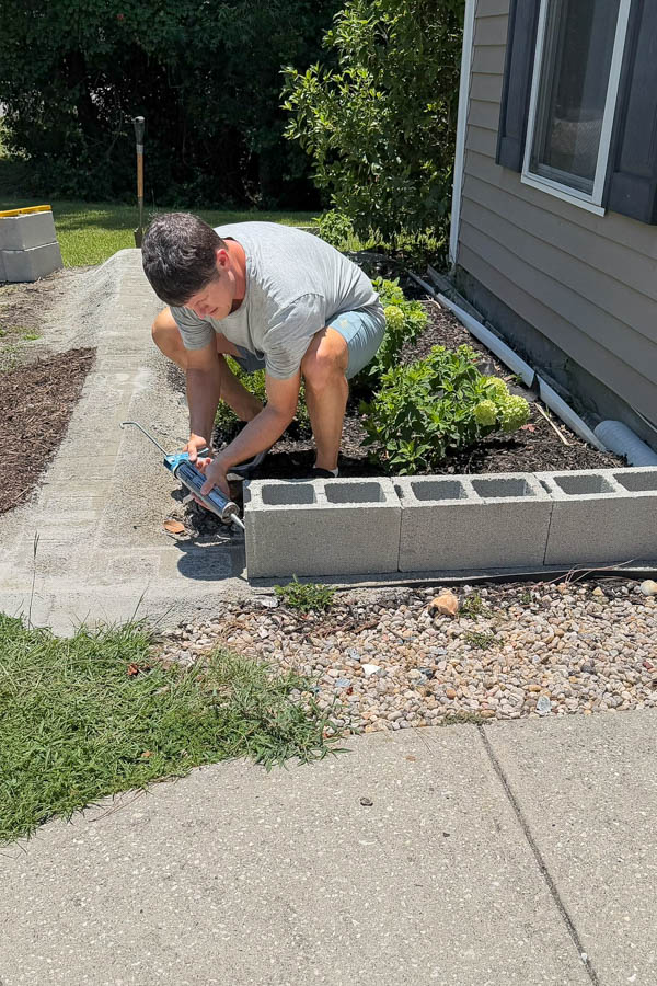 DIY stone wall for garden bed